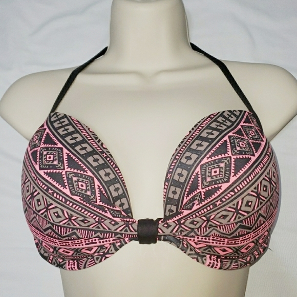 VENUS Other - Venus Bikini Top Adjustable 32DD/34D/36C